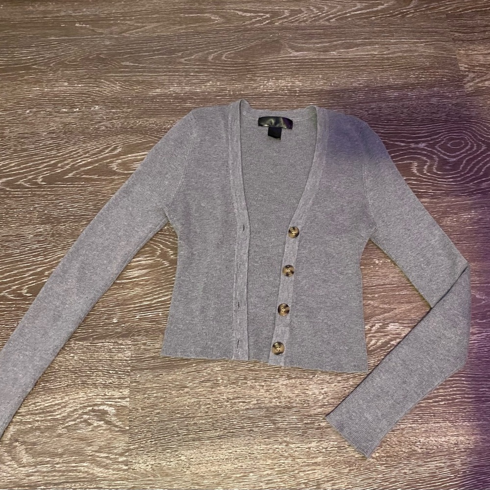 Grey cropped cardigan